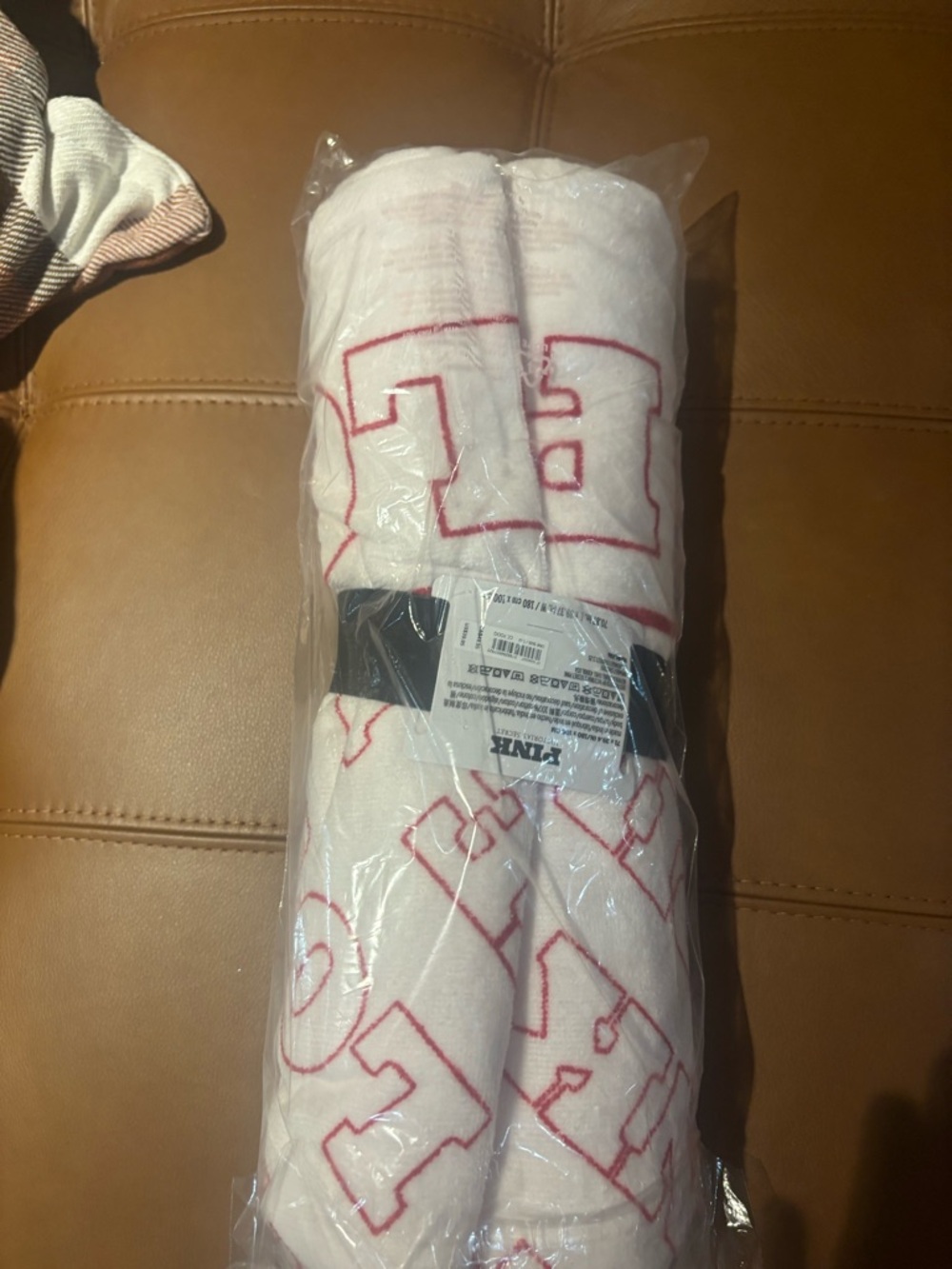 PINK Victoria's Secret White Towel Set with Pink Logo